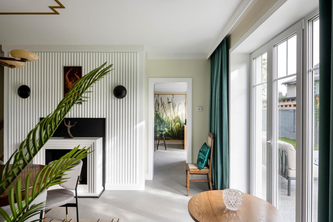 Suite With Private Bathroom At Three Bedroom Interwar Villa Grabyte With Daily Spaces To Share By Pine Forest On The Bank Of The River- 8Min By Car From Old Town Kaunas Ngoại thất bức ảnh