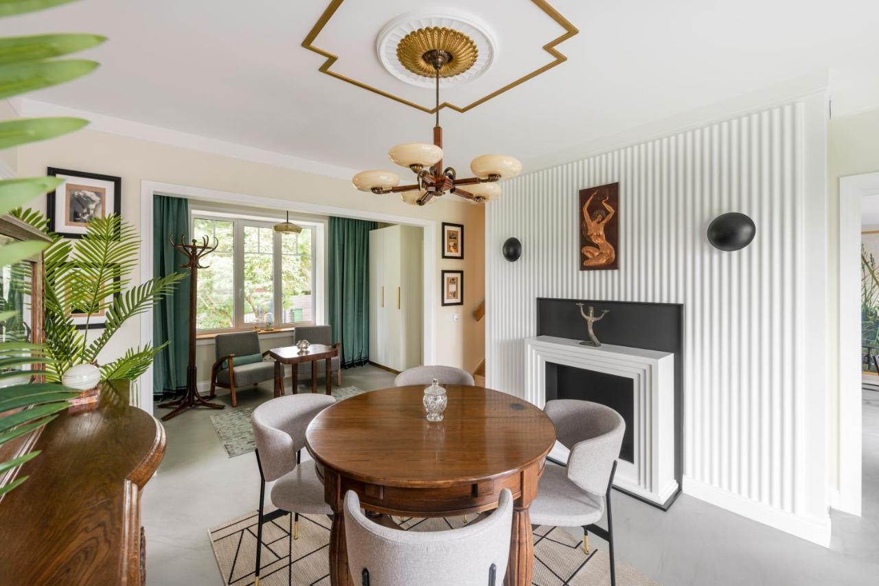Suite With Private Bathroom At Three Bedroom Interwar Villa Grabyte With Daily Spaces To Share By Pine Forest On The Bank Of The River- 8Min By Car From Old Town Kaunas Ngoại thất bức ảnh